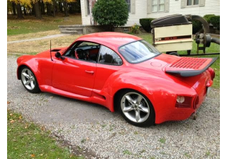 Illustration for article titled This V8 Powered Ghia Looks Like A 911 Turbo Stung By Bees